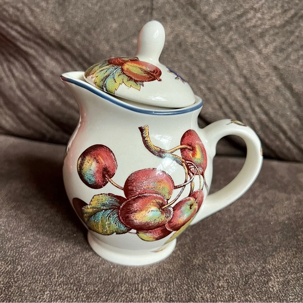 Pier 1 Macintosh Creamer with Lid